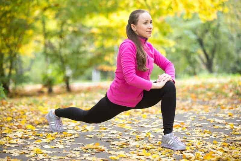 lunge stretch for injury prevention